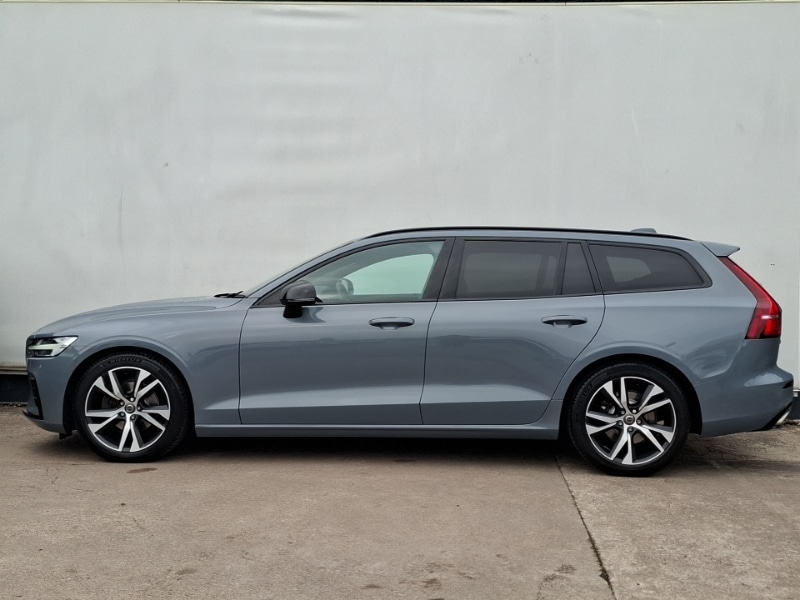 Used Volvo V60 2022 for sale - 77816956: Photo 4