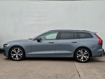 Used Volvo V60 2022 for sale - 77816956: Photo