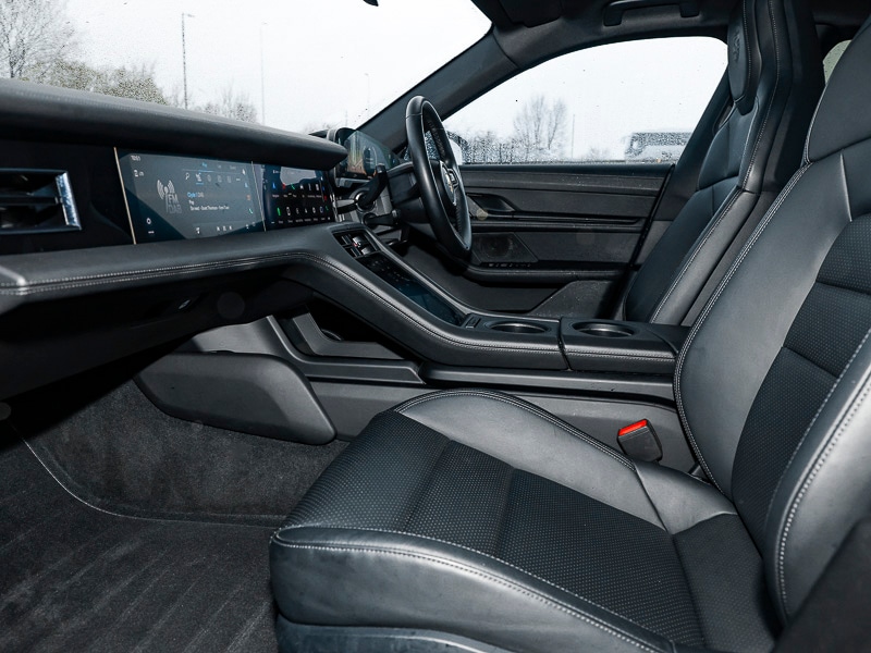 Used Porsche Taycan 2023 for sale - 77142548: Photo 5