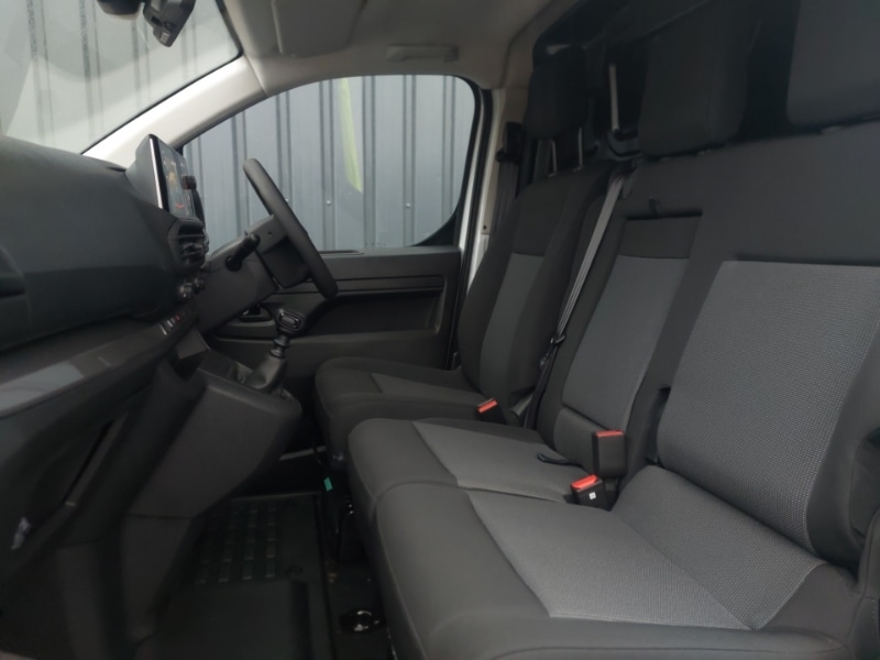 Used Vauxhall Vivaro 2024 for sale - 77142392: Photo 5