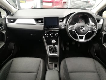 Used Renault Captur 2023 for sale - 79164457: Photo
