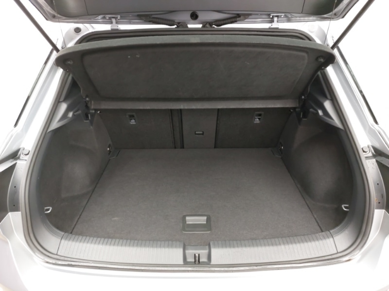 Used Volkswagen T-Roc 2023 for sale - 77433917: Photo 8