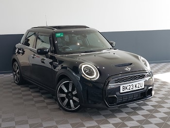 Used MINI Hatch 2023 for sale - 78841634: Photo
