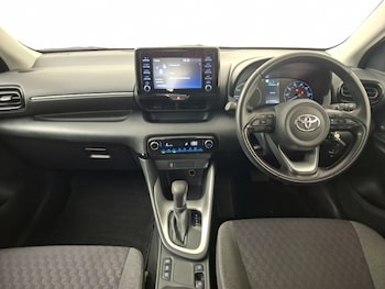 Used Toyota Yaris 2023 for sale - 79393292: Photo