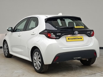 Used Toyota Yaris 2023 for sale - 79393292: Photo