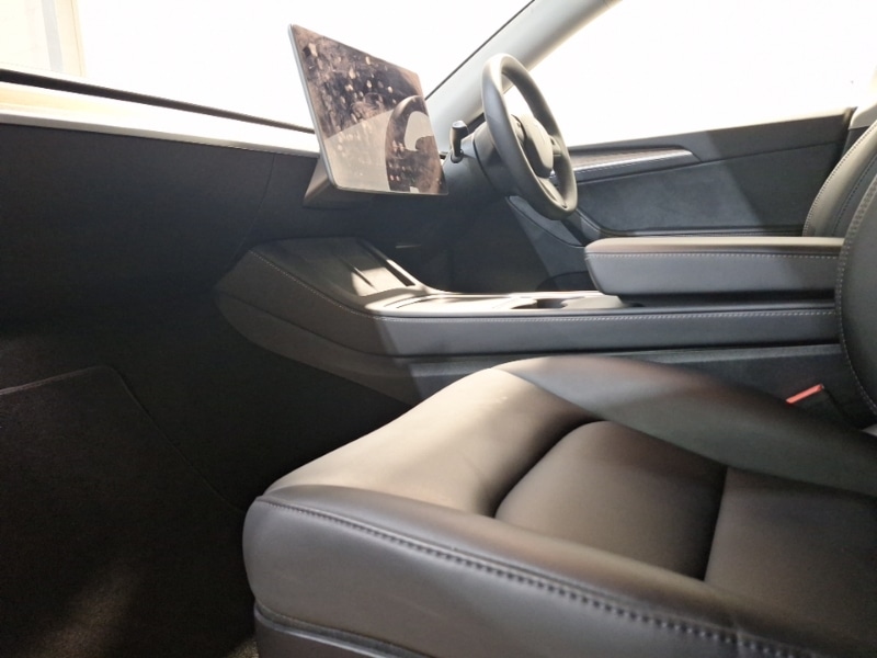 Used Tesla Model Y 2023 for sale - 77060980: Photo 5