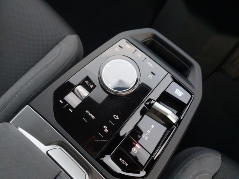 Used BMW iX 2025 for sale - 77130288: Photo 10