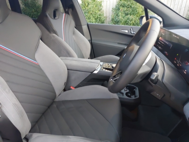 Used BMW iX 2025 for sale - 77130288: Photo 11