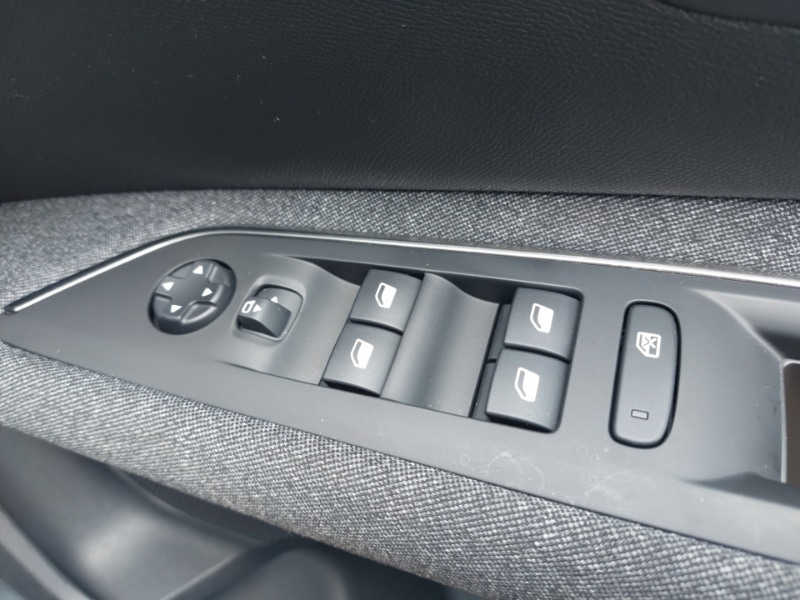 Used Peugeot 3008 2024 for sale - 76700365: Photo 12