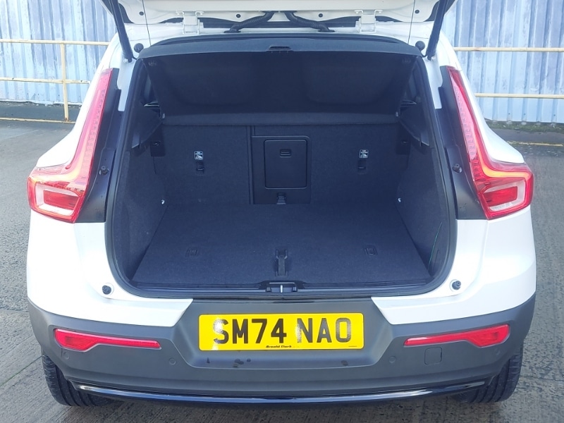 Used Volvo XC40 2024 for sale - 76375125: Photo 8