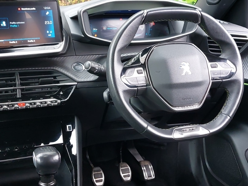 Used Peugeot 2008 2022 for sale - 76589641: Photo 11