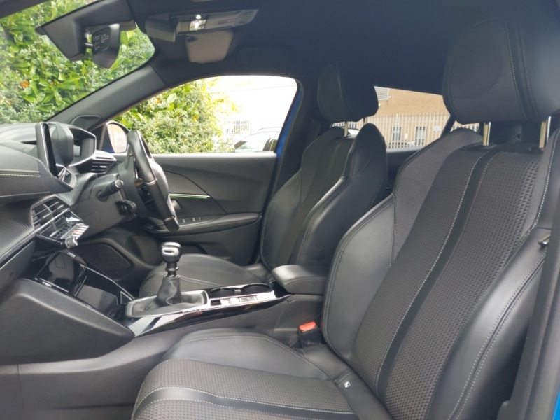 Used Peugeot 2008 2022 for sale - 76589641: Photo 5