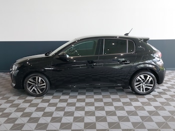 Used Peugeot 208 2021 for sale - 77762204: Photo