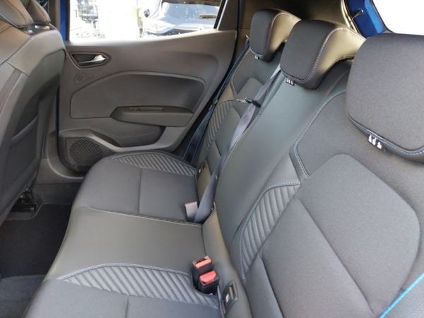 Used Renault Clio 2025 for sale - 76198973: Photo 6