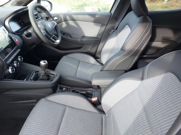 Used Renault Clio 2025 for sale - 76220742: Photo 5