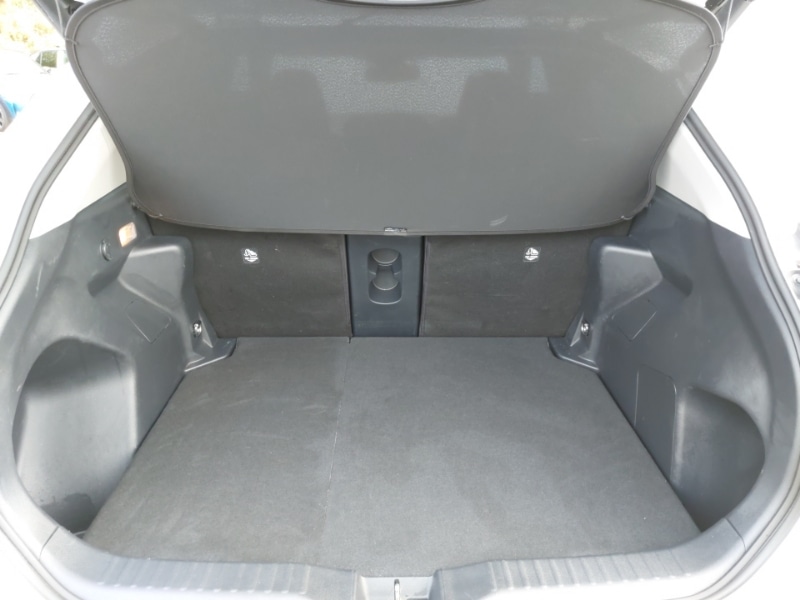 Used Toyota Yaris Cross 2022 for sale - 76358533: Photo 8
