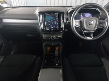 Used Volvo XC40 2024 for sale - 77438917: Photo