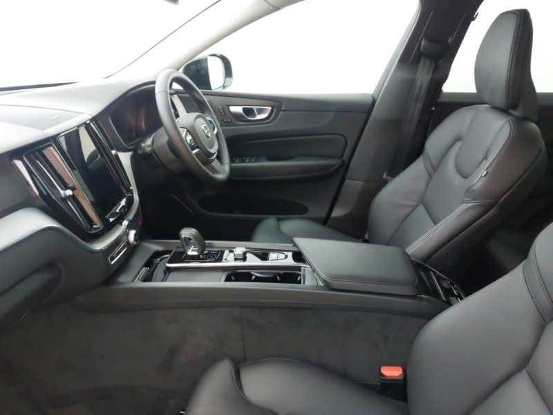 Used Volvo XC60 2023 for sale - 77273728: Photo 5