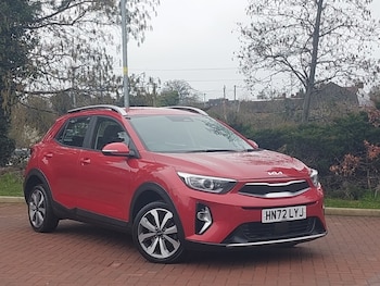 Used Kia Stonic 2023 for sale - 78369841: Photo