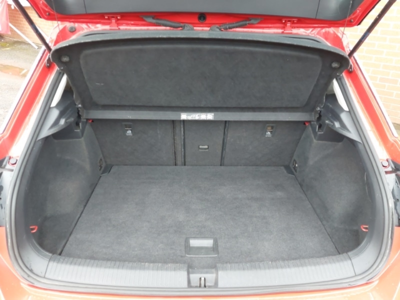 Used Volkswagen T-Roc 2021 for sale - 77981012: Photo 8