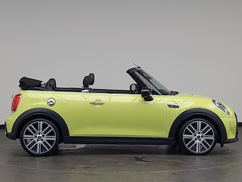 Used MINI Convertible 2024 for sale - 75762287: Photo