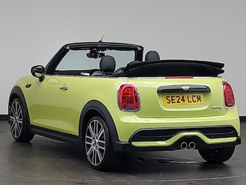 Used MINI Convertible 2024 for sale - 75762287: Photo