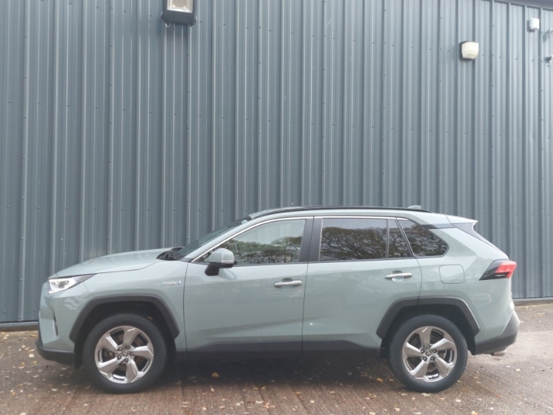 Used Toyota RAV4 2020 for sale - 76742100: Photo 4