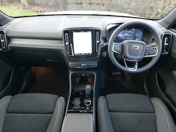 Used Volvo XC40 2025 for sale - 77277730: Photo