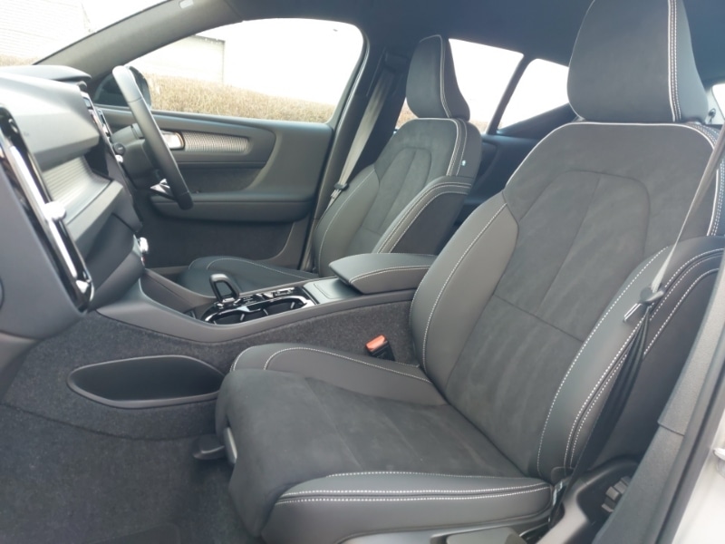 Used Volvo XC40 2025 for sale - 77277730: Photo 5