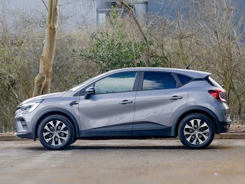 Used Renault Captur 2022 for sale - 78704313: Photo