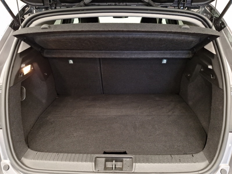 Used Renault Captur 2023 for sale - 76532695: Photo 8