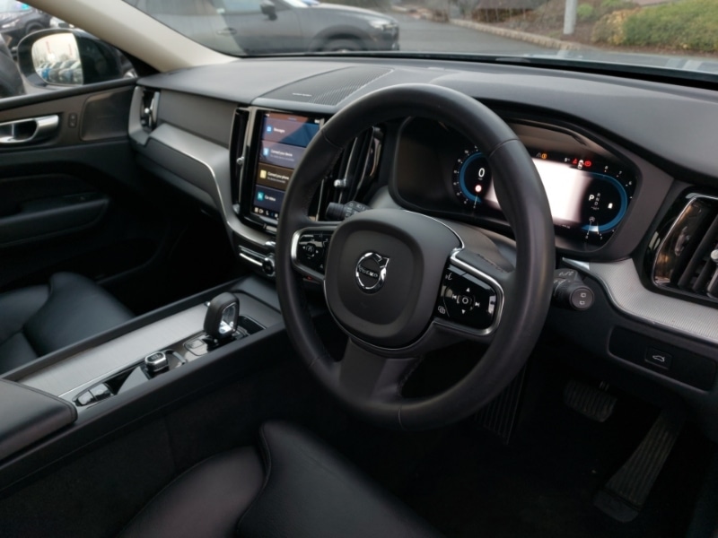 Used Volvo XC60 2023 for sale - 77330048: Photo 10