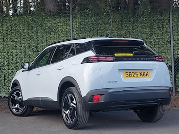 Used Peugeot 2008 2025 for sale - 76587527: Photo