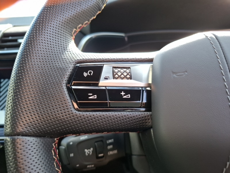 Used DS Automobiles DS 7 2024 for sale - 76742190: Photo 12