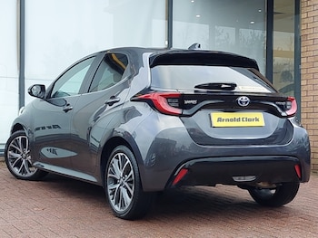 Used Toyota Yaris 2022 for sale - 77046814: Photo