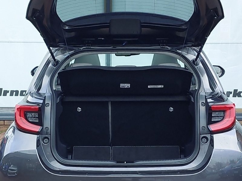 Used Toyota Yaris 2022 for sale - 77046814: Photo 8