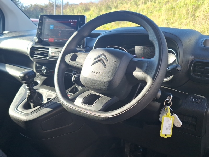 Used Citroen Berlingo 2023 for sale - 76880763: Photo 2