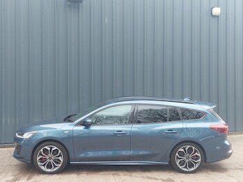 Used Ford Focus 2023 for sale - 77875382: Photo