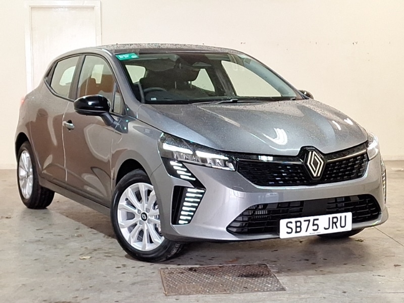 Used Renault Clio 2025 for sale - 76925343: Photo 1