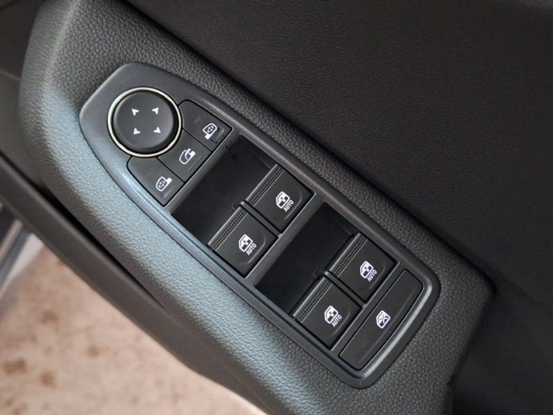 Used Renault Clio 2025 for sale - 76925343: Photo 12