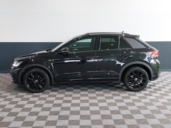 Used Volkswagen T-Roc 2023 for sale - 78243936: Photo