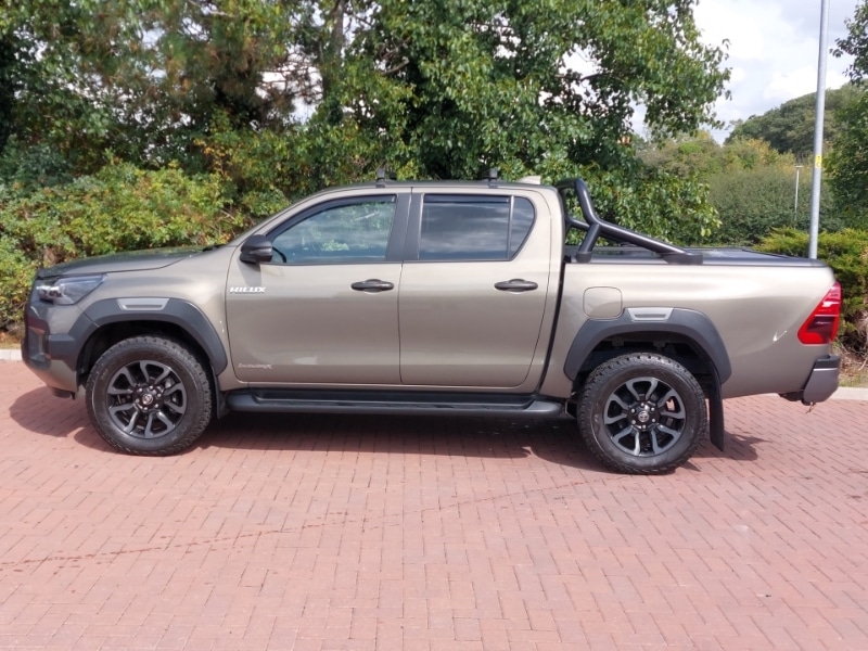 Used Toyota Hilux 2023 for sale - 76383697: Photo 4