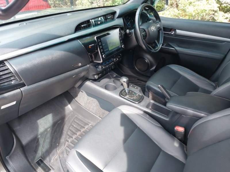 Used Toyota Hilux 2023 for sale - 76383697: Photo 5