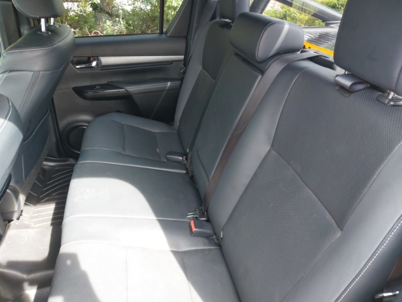 Used Toyota Hilux 2023 for sale - 76383697: Photo 6