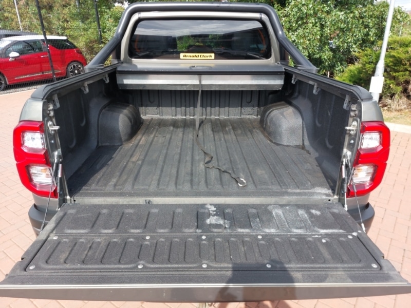 Used Toyota Hilux 2023 for sale - 76383697: Photo 8