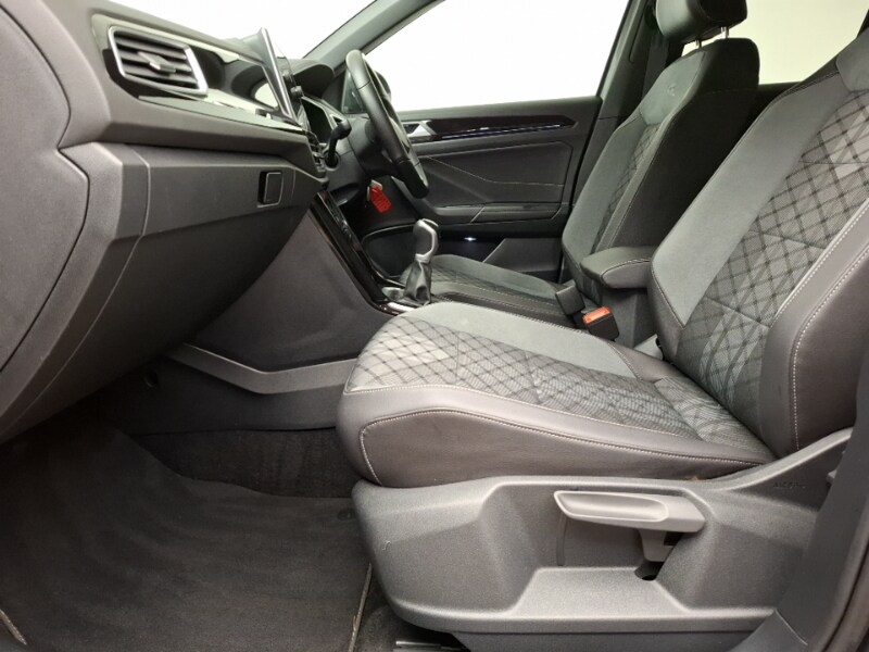 Used Volkswagen T-Roc 2022 for sale - 76316833: Photo 5