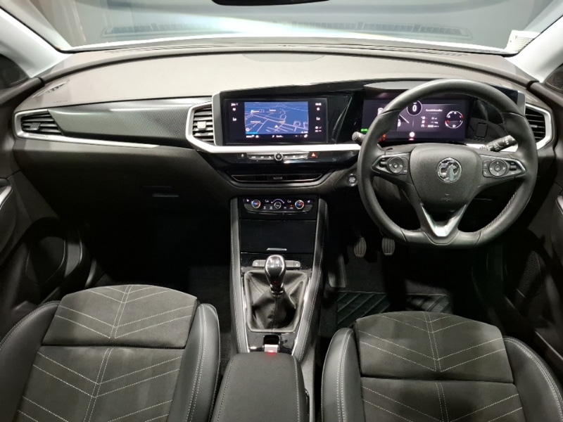 Used Vauxhall Grandland 2023 for sale - 76838448: Photo 2