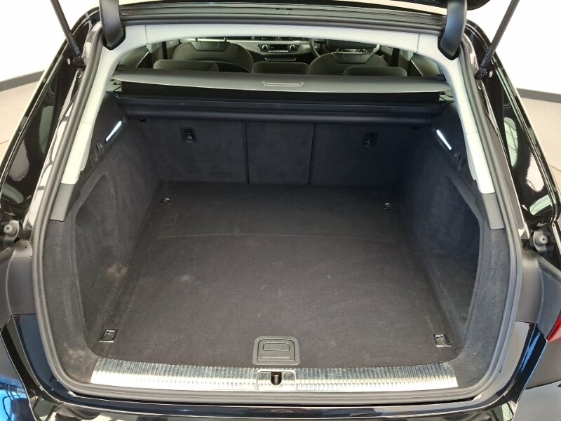 Used Audi A4 2022 for sale - 77832989: Photo 8