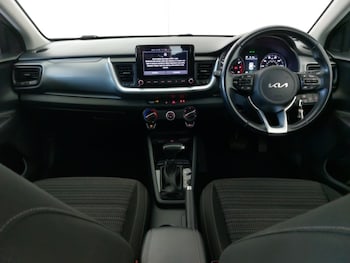 Used Kia Stonic 2023 for sale - 79020102: Photo