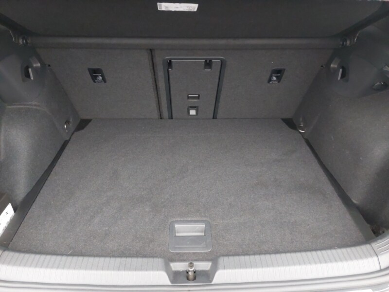 Used Volkswagen Golf 2023 for sale - 76639645: Photo 8